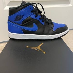 Jordan 1 mid blue and black